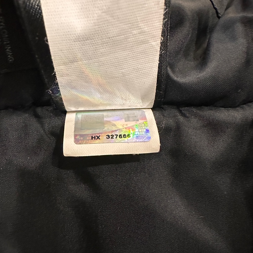 The North Face Women's 550 Diamond Puffer Black Jacket - Picture 7 of 7